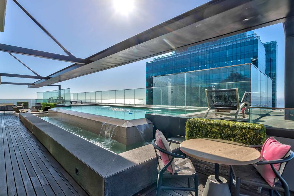 27th floor pool deck