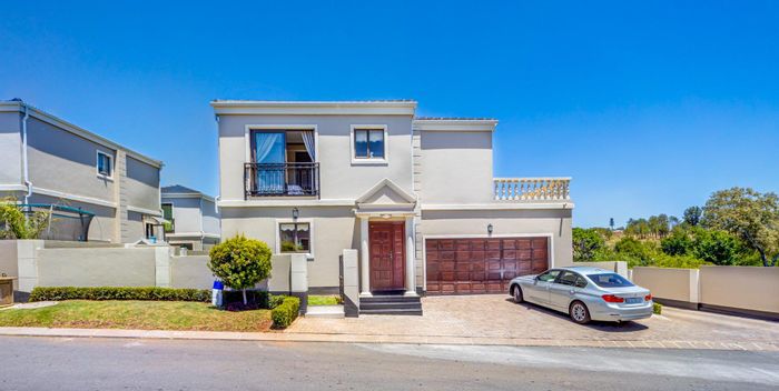 Modern Home for Sale in Craigavon with Garden and Pool Access