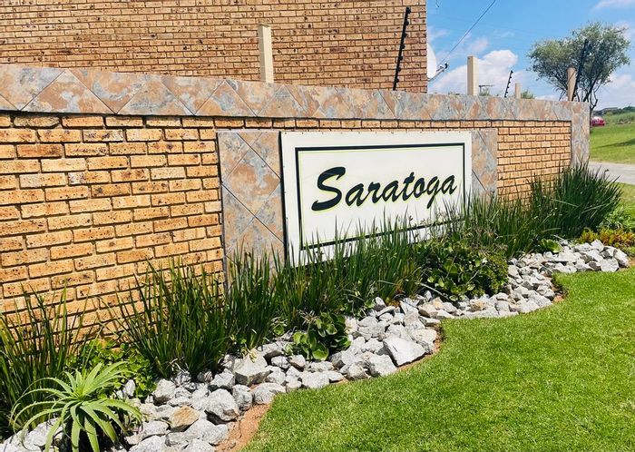 Two-bedroom apartment in Mindalore to rent, close to transport and amenities.
