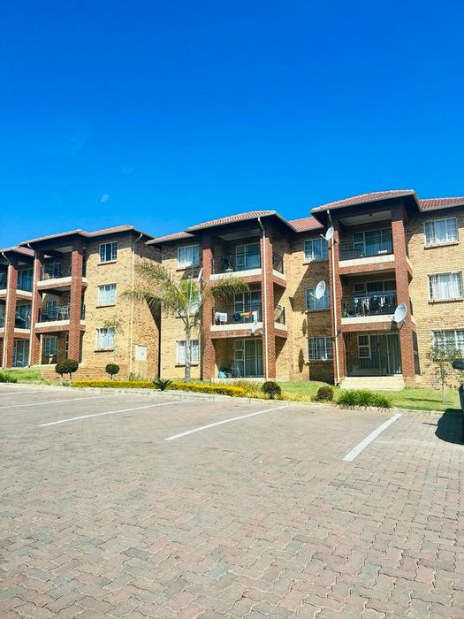 Property #2189689, Apartment for sale in Midrand