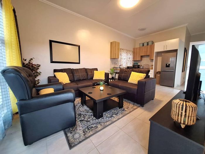 Osona Village House for Sale: 2 Bedrooms, 2 Bathrooms, Open Plan Living, Carport.