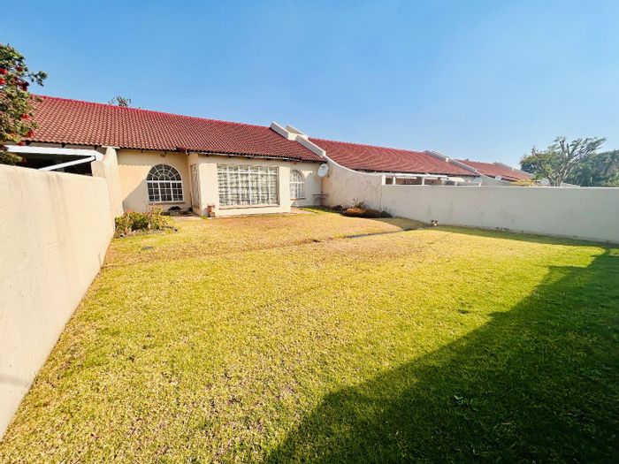 Property #2190101, Townhouse for sale in Vryheid