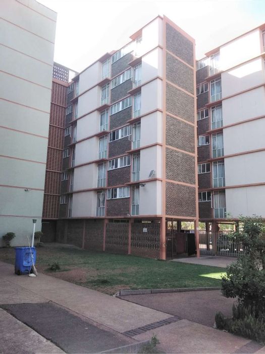 For Sale: Secure Arcadia Apartment with well-maintained complex and surveillance features.