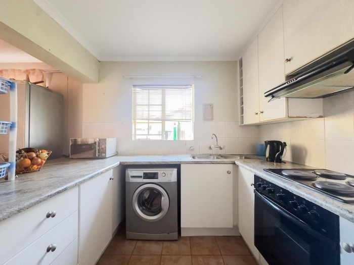 Property #2412914, Townhouse Rental Monthly in Moreleta Park