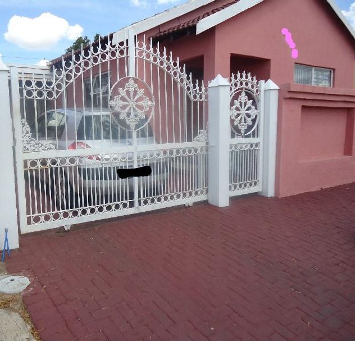 Property #2232582, House for sale in Mabopane