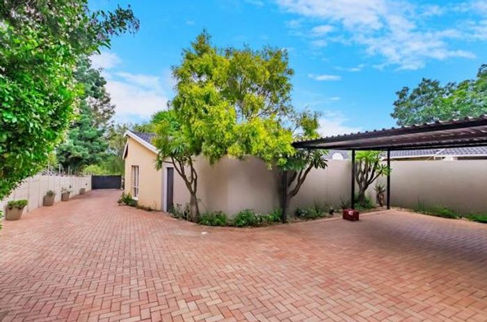 Property #2266696, House rental monthly in Fourways