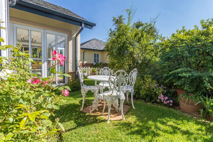 House for Sale in Waterfall Valley Mature Lifestyle Estate: 1 bed, gym, pool, gardens.