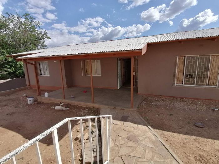 Property #2034059, House for sale in Windhoek West