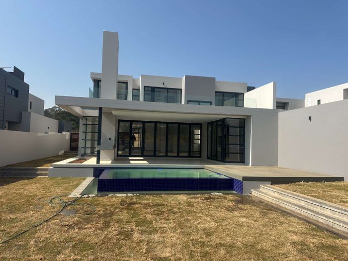 Eye Of Africa House For Sale: 5 Bedrooms, Pool, Entertainment Area, Office Space.