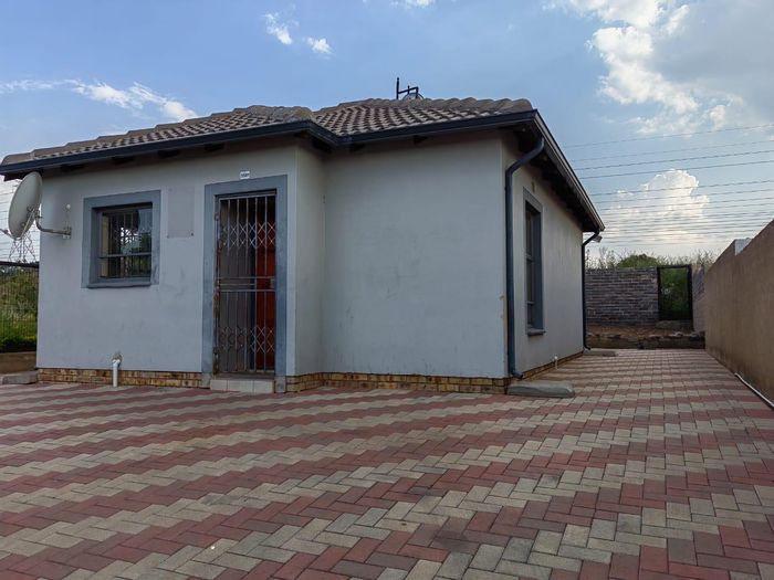 Property #2222729, House for sale in Midrand