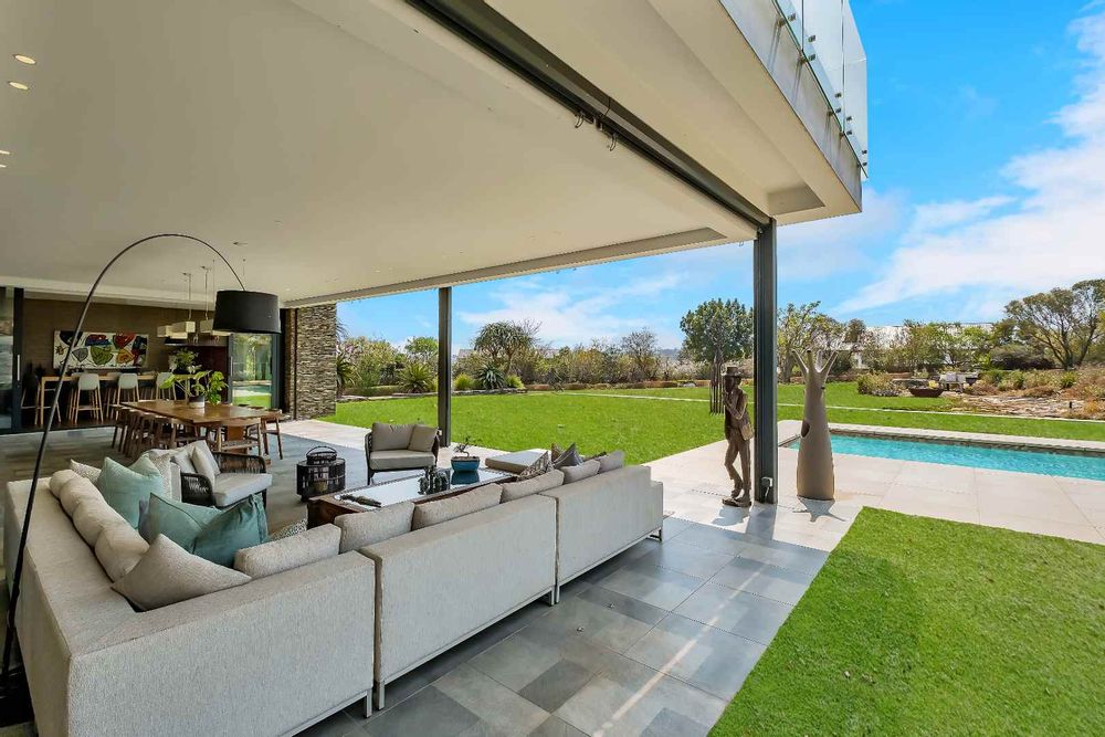 4 Bedroom House in Blue Hills For Sale R24,950,000 2191027