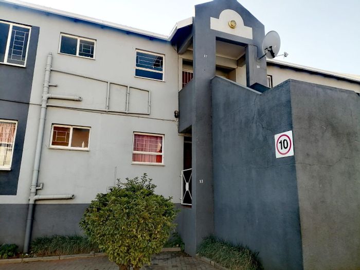 Ground-floor apartment in Airport Park with private veranda and garden space, For Sale.