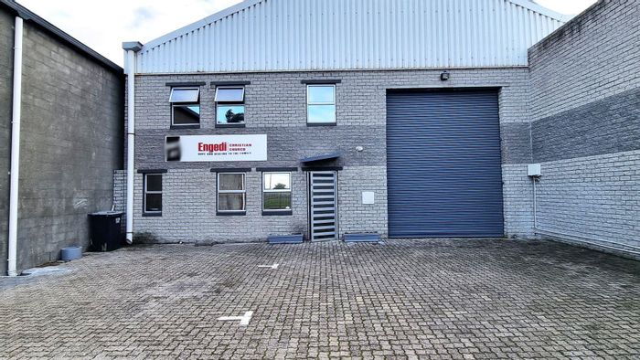 Industrial units for sale in Retreat: secure, tenanted, and truck-accessible.