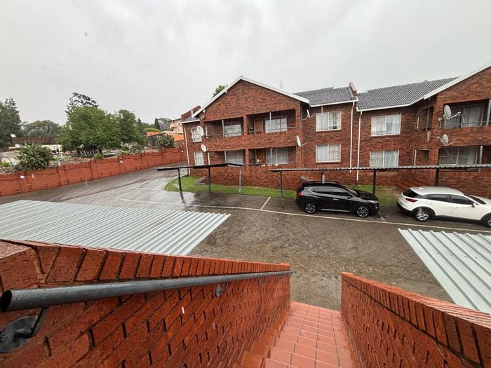 For Sale: Townhouse in Forest Hill with 2 bedrooms, security, and convenient access.