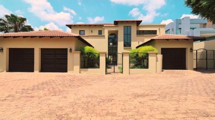 6-Bedroom House To Rent in Dainfern Valley Estate with garden, security, and amenities.