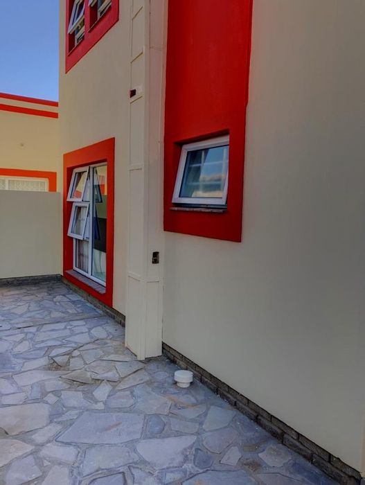 For Sale: Apartment in Swakopmund Central with garage access, courtyard, and en-suite.