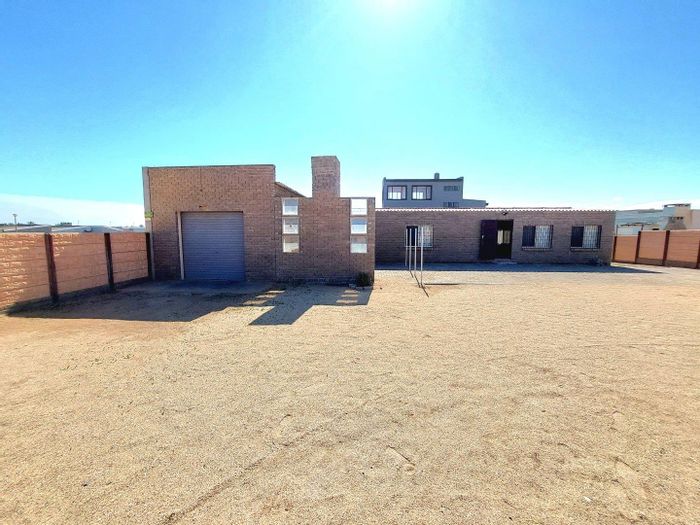Property #2382906, House For Sale in Suid Duin