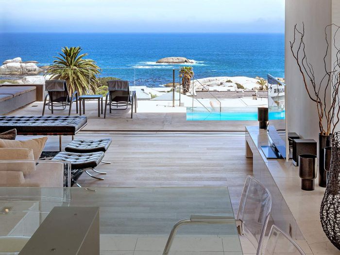Property #2201625, Penthouse for sale in Camps Bay