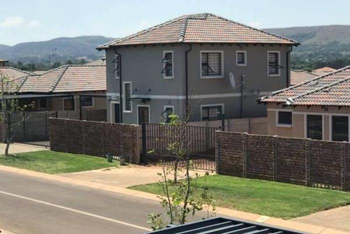Property #2142549, Townhouse for sale in Pretoria West
