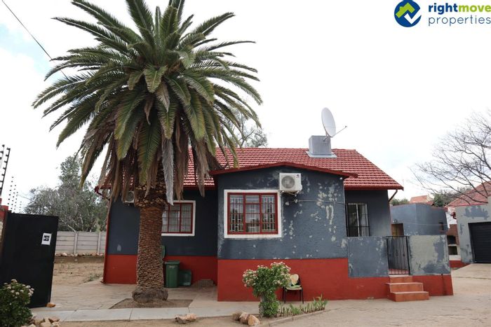 Property #2191804, House for sale in Windhoek West