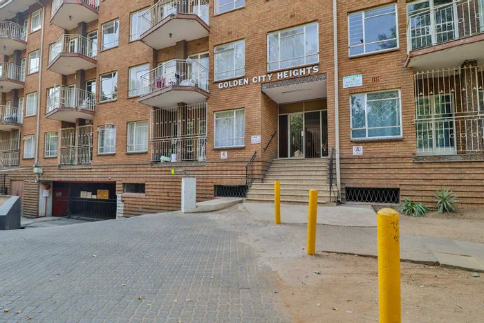 Property #2072100, Apartment for sale in Benoni Central