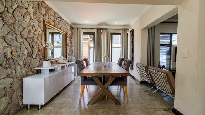 Bassonia House For Sale: 3 Bedrooms, Solar System, Spacious Garden, Double Garage.