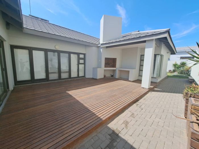 Property #2092167, House sold in Meersig