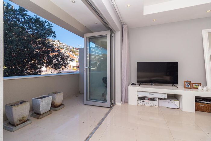 Property #2173314, Apartment for sale in Bantry Bay