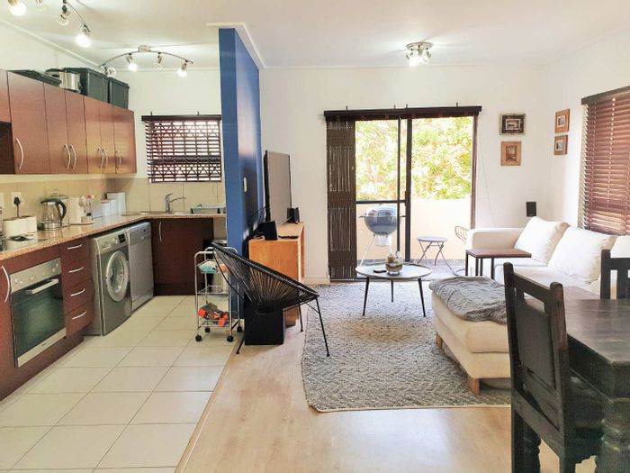 For Sale: 2-Bedroom Apartment in Jackal Creek Golf Estate with Pool & Security.