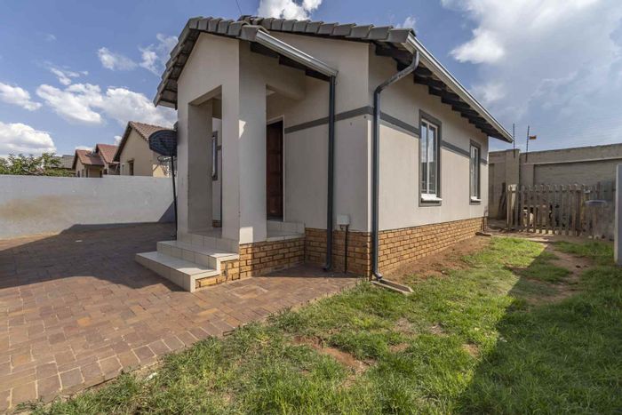 Property #2216274, House for sale in Bloubosrand