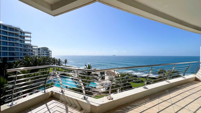 Stunning Umhlanga Central Apartment For Sale: Beachfront Views, Secure Amenities & Convenience!