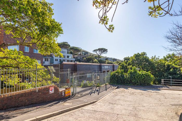 Property #2152204, Apartment for sale in Tamboerskloof