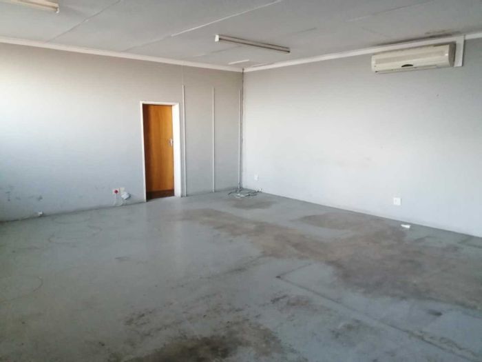 Property #2228867, Industrial for sale in Windhoek Industrial
