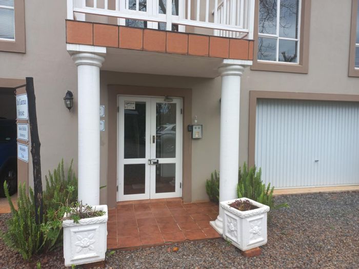 Property #2119302, Office rental monthly in Kloof