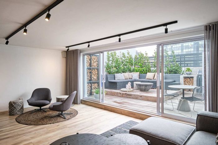 Property #1430911, Penthouse for sale in Gardens