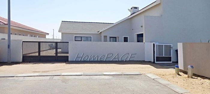 Property #1987433, House for sale in Swakopmund Ext 9