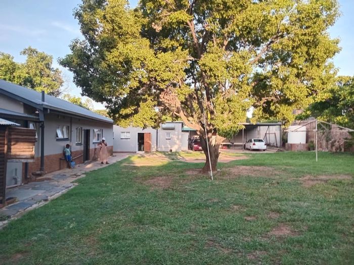 Property #2367042, House For Sale in Silverton