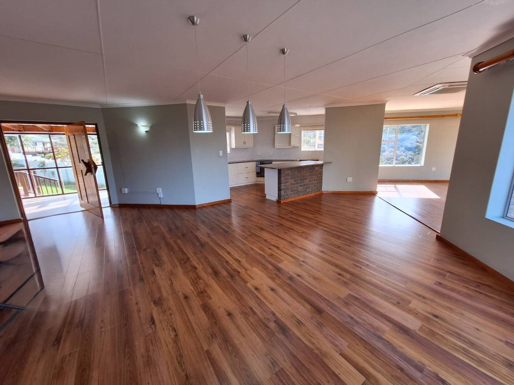 Dining Room/ Kitchen