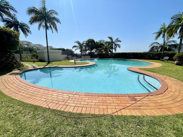 La Lucia Ridge Townhouse To Rent: 3 en-suite bedrooms, inverter, double garage, pool access.