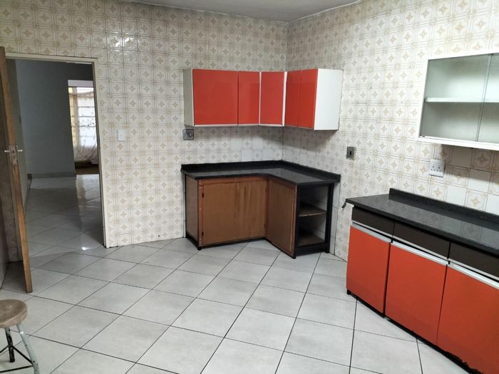 Property #2269312, Apartment rental monthly in Actonville