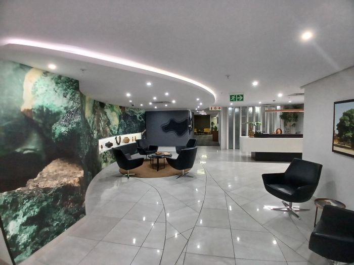 To Rent: 877 sqm Office in Rosebank with boardrooms, outdoor area, and furniture option.