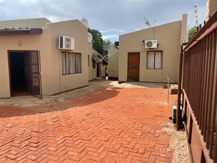 Property #2231636, House for sale in Windhoek North