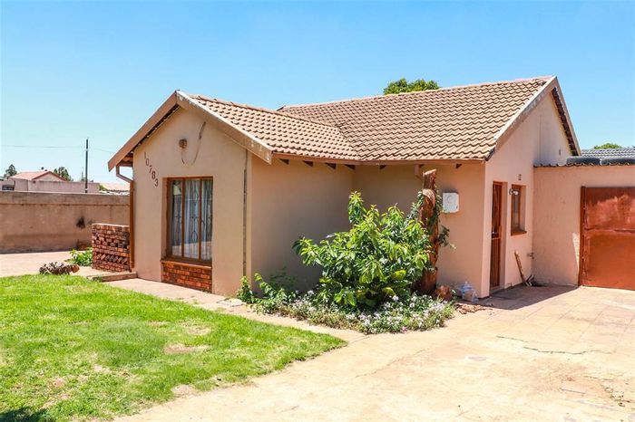 Property #2188752, House rental monthly in Katlehong