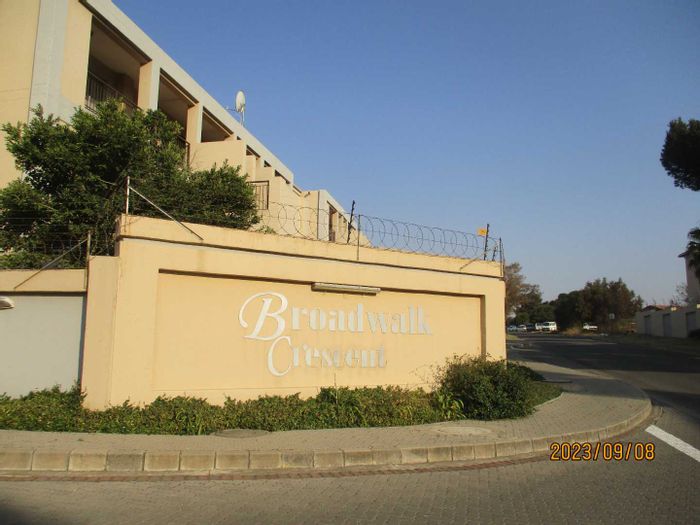 Property #2145350, Apartment rental monthly in Grand Central
