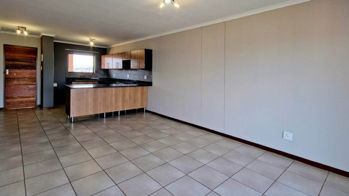 Property #1305084, Apartment rental monthly in Highveld