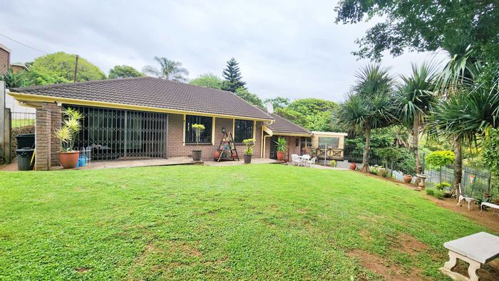 Property #2205220, House for sale in Amanzimtoti