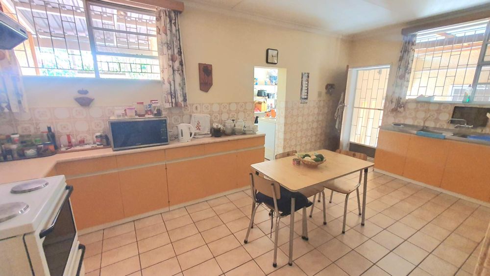 Kitchen with scullery - Main house