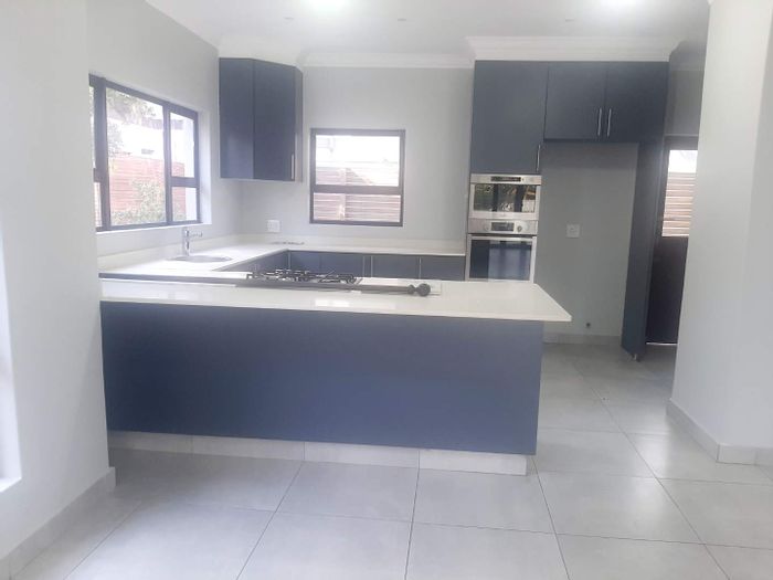 Property #2394484, House Rental Monthly in Salt Rock Central