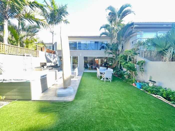 Property #2157552, Townhouse for sale in Umhlanga Rocks