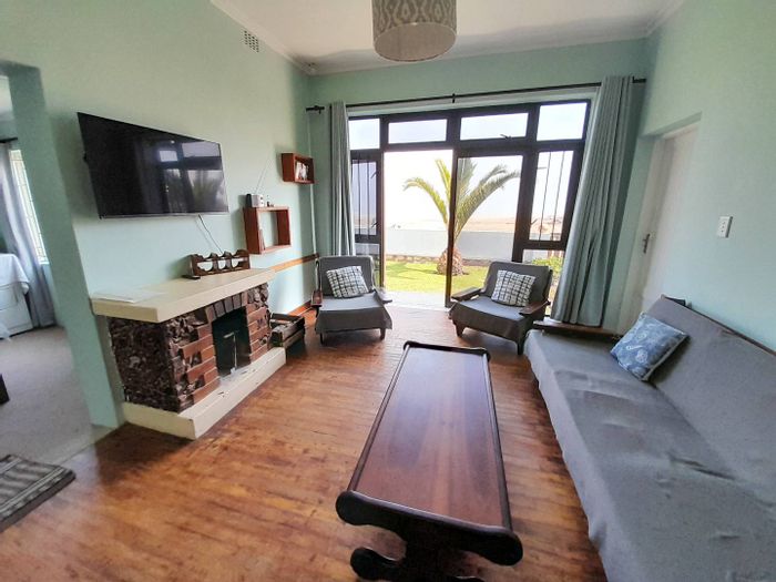 Vineta House For Sale: Beachfront, 2-bed main home plus 1-bed flat.